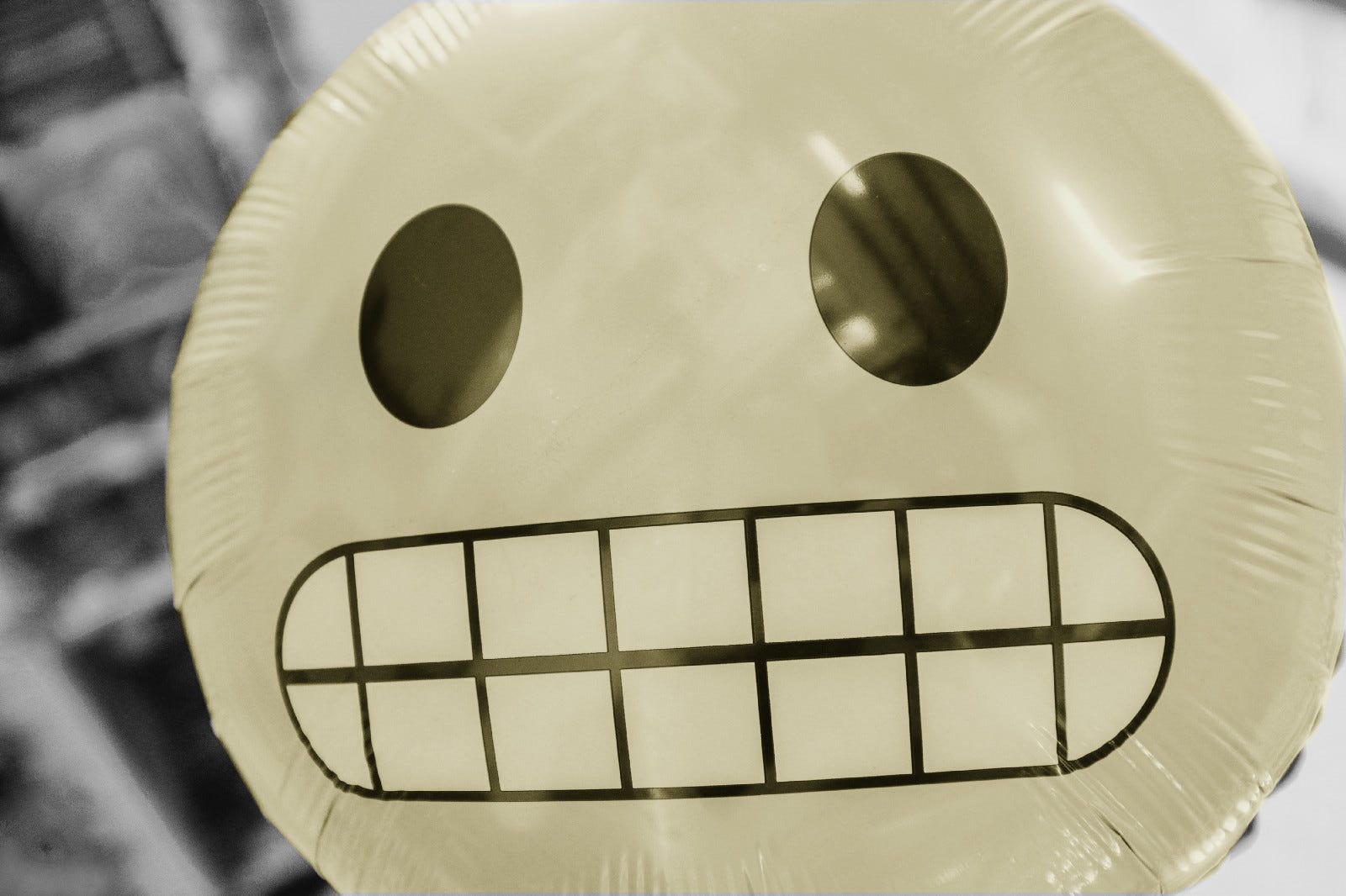 Evaluating Unsupervised Sentiment Analysis Tools Using Labeled Data